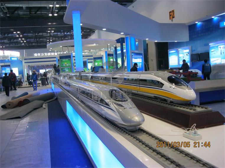 迭部县车展车模